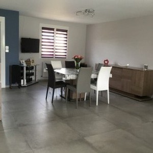 Pose carrelage 80 / 80 cmet pose plinthes 7,5 / 80 cm